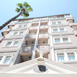 https://tria.allantalyahotels.org